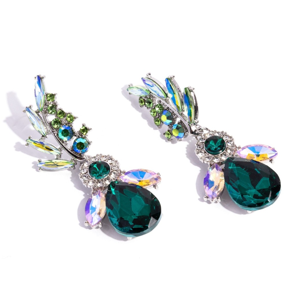 NWT Green Rhinestones Earrings(Last One) - Picture 2 of 3